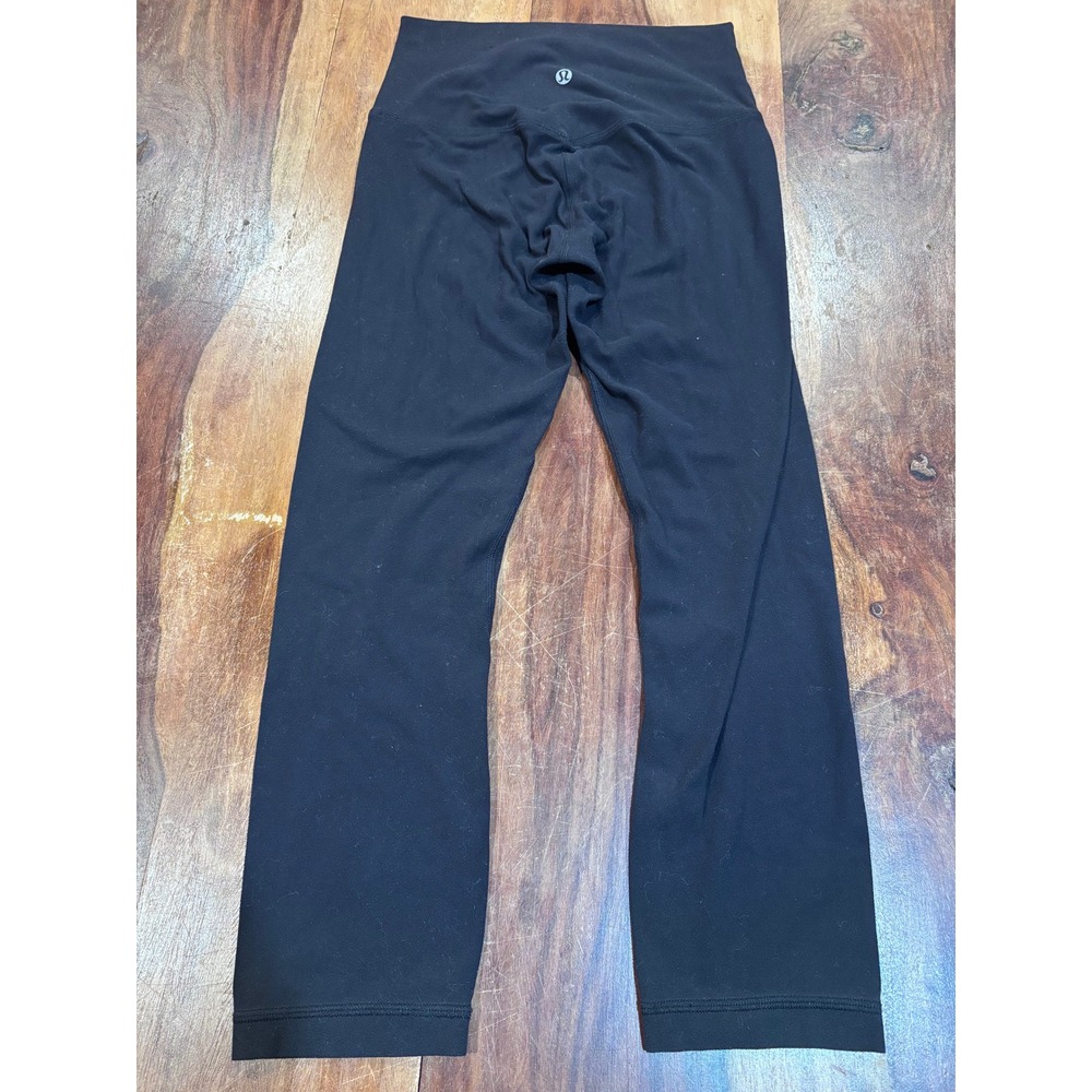 Lululemon crop leggings women sz 4 (fits XS)black high rise athletic yoga pants